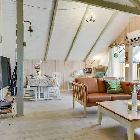 Hjalmine - 250m From The Sea By Interhome アッセンズ